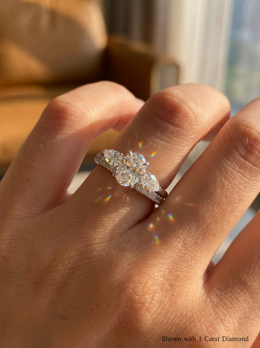 The Embrace | Contoured Three-Stone Bridal Set