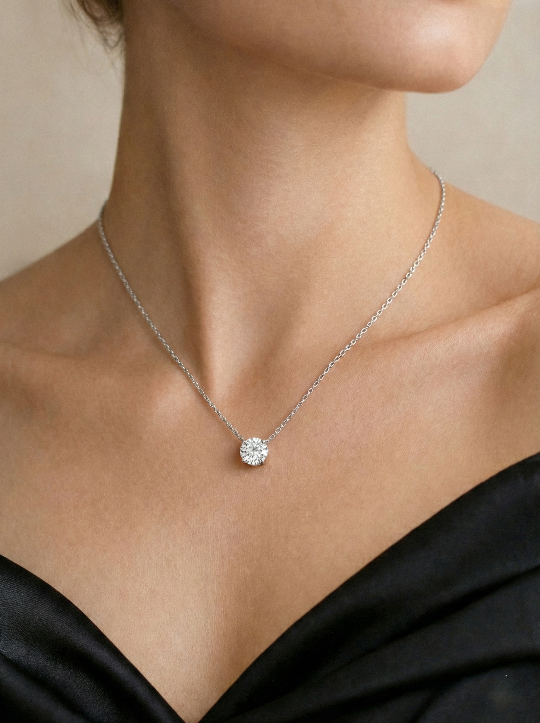 The Sol | Round Brilliant Solitaire Necklace