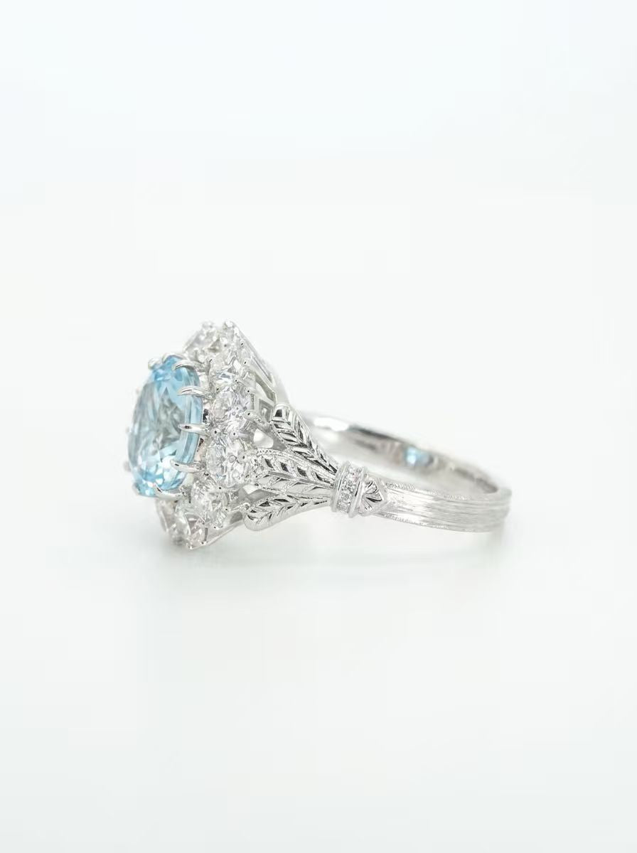 The Glacier | Grand Vintage Oval Halo Ring