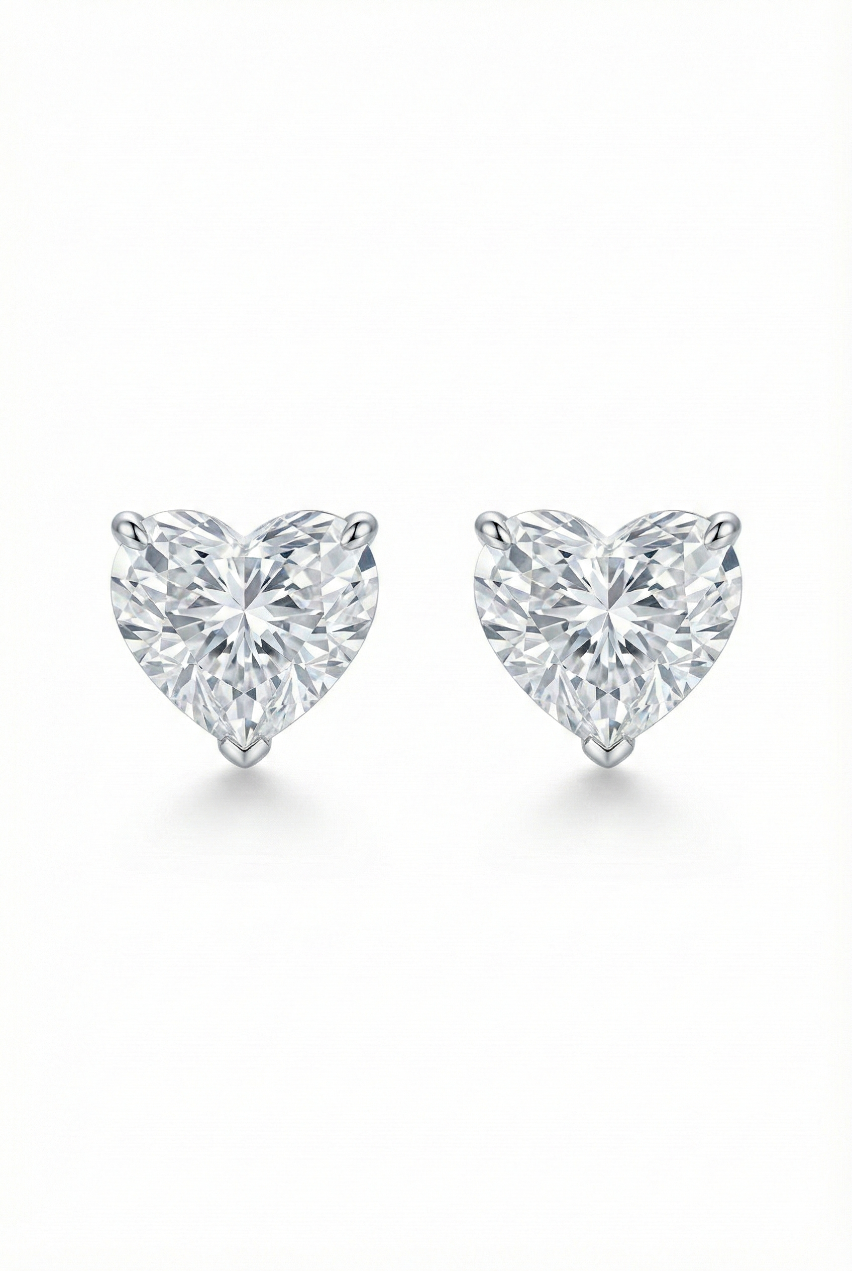The Cupid | Flawless Heart-Cut Studs