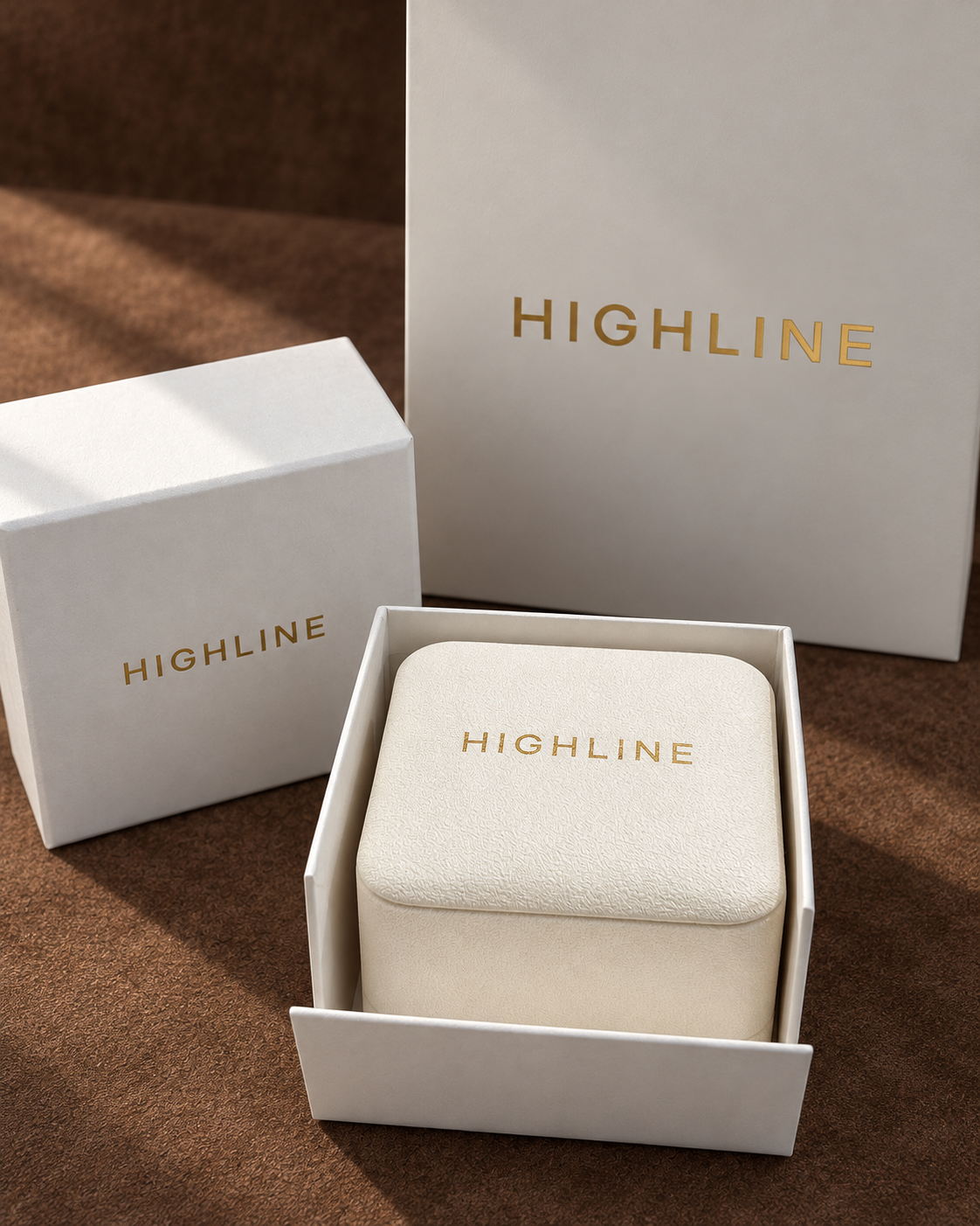 HIGHLINE jewellery box inside its matching lift-off outer box
