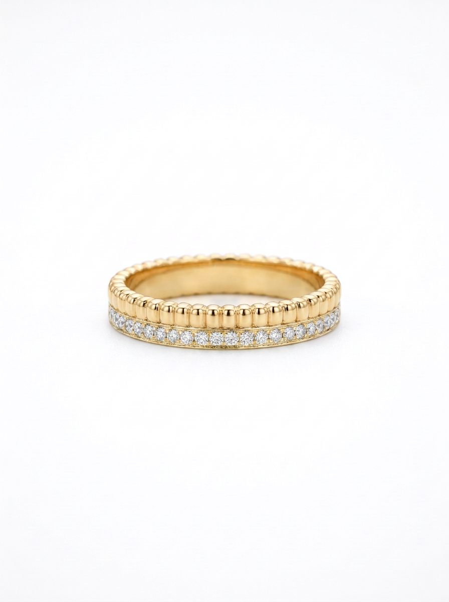 The Frieze | Fluted Gold & Pavé Diamond Band