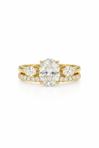 The Embrace | Contoured Three-Stone Bridal Set