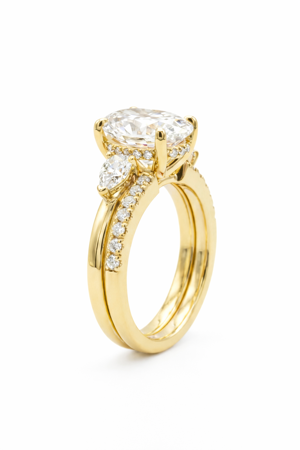 The Embrace | Contoured Three-Stone Bridal Set