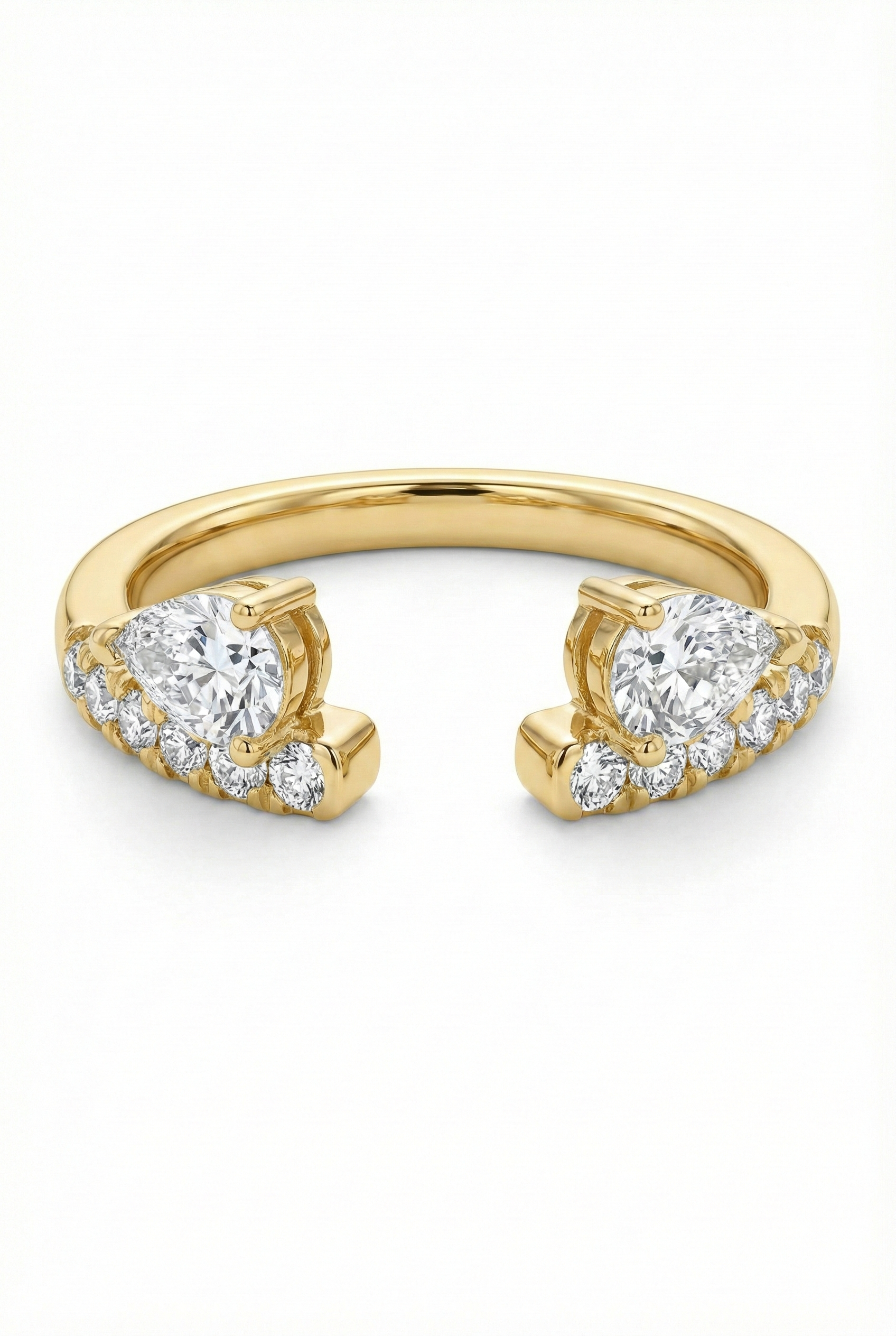 The Embrace | Contoured Three-Stone Bridal Set