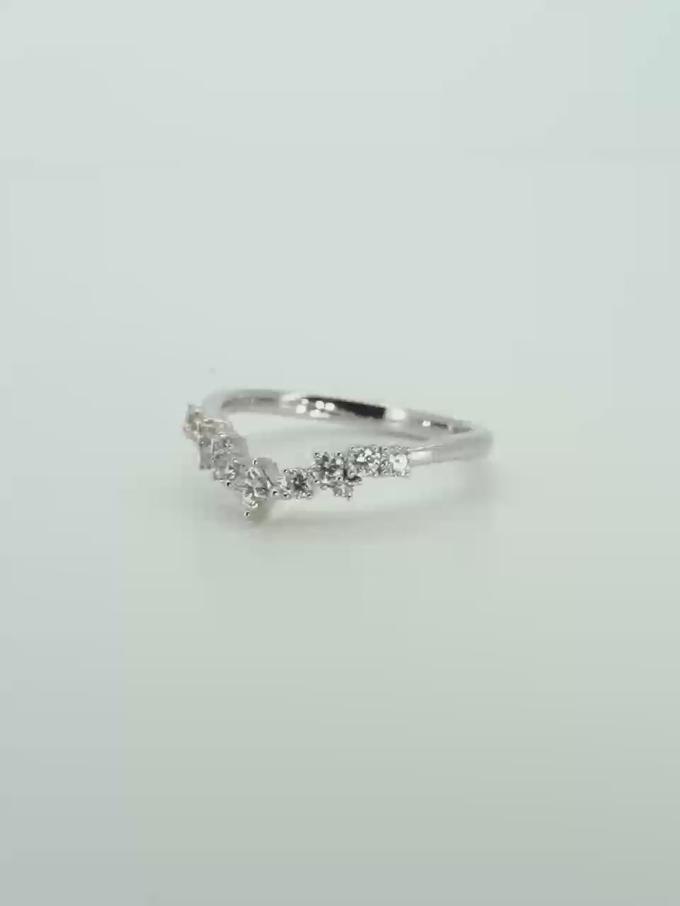The Chevron | V-Contour Diamond Stacking Band video